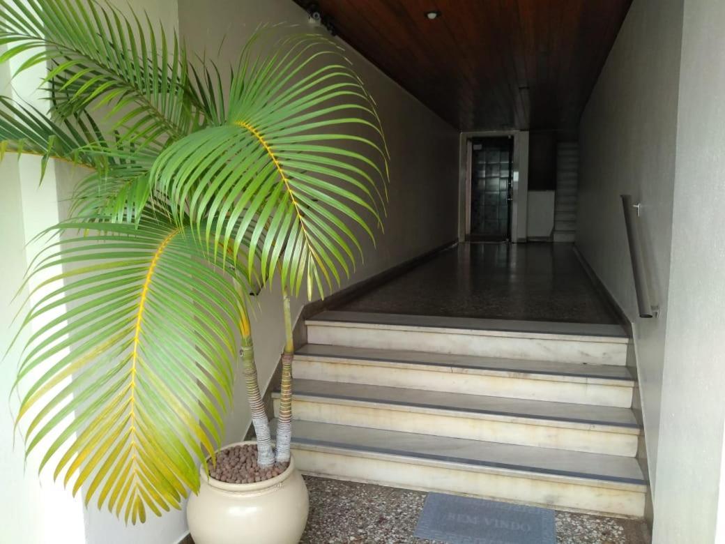 Apartamento A 50M Da Praia Do Forte 卡波布里奥 外观 照片