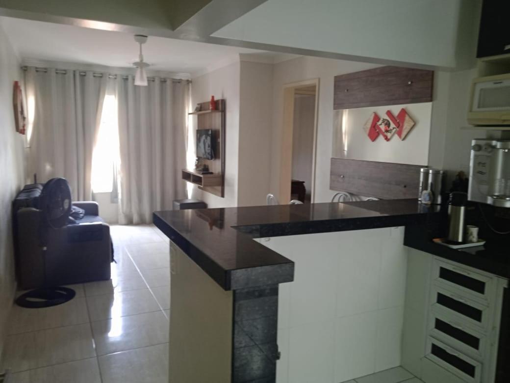 Apartamento A 50M Da Praia Do Forte 卡波布里奥 外观 照片